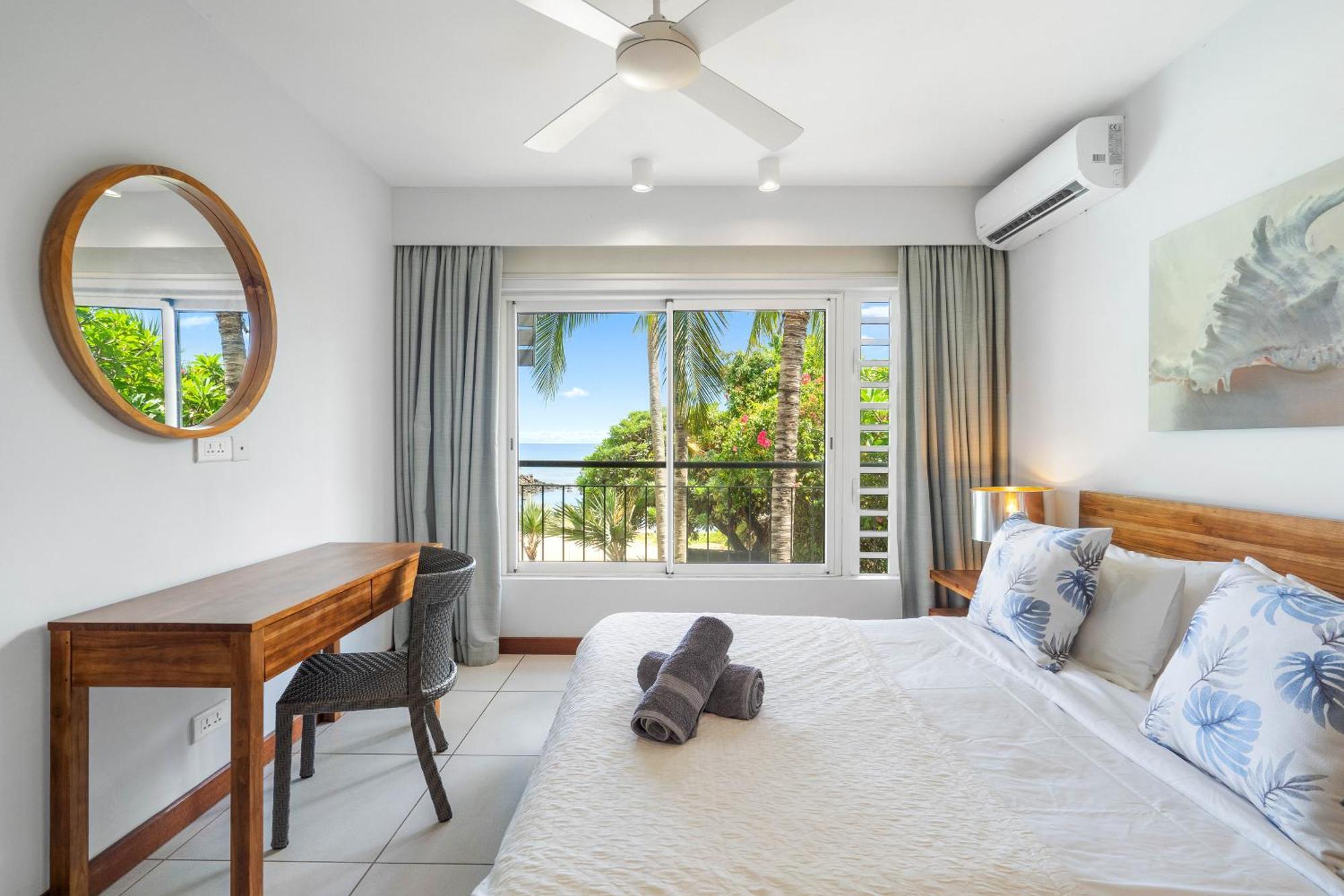 Kanope Bay - Holiday Beachfront Apartments Pointe aux Biches ภายนอก รูปภาพ