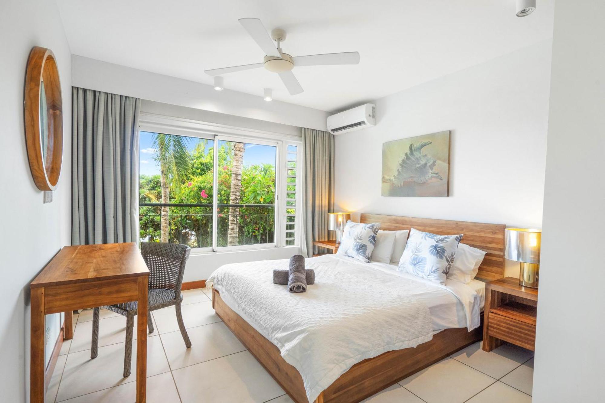 Kanope Bay - Holiday Beachfront Apartments Pointe aux Biches ภายนอก รูปภาพ