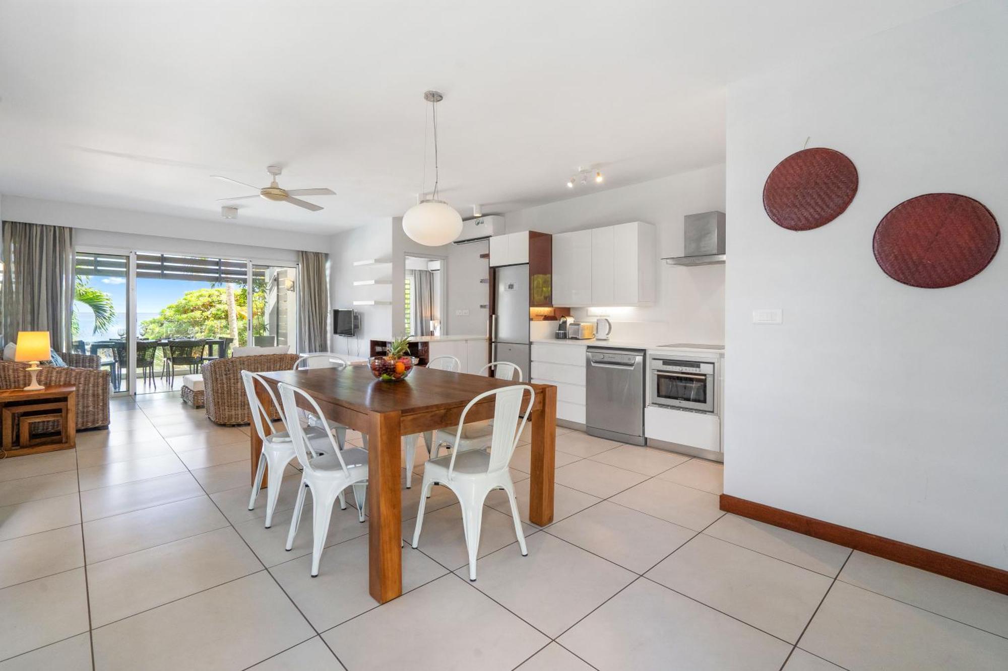 Kanope Bay - Holiday Beachfront Apartments Pointe aux Biches ภายนอก รูปภาพ