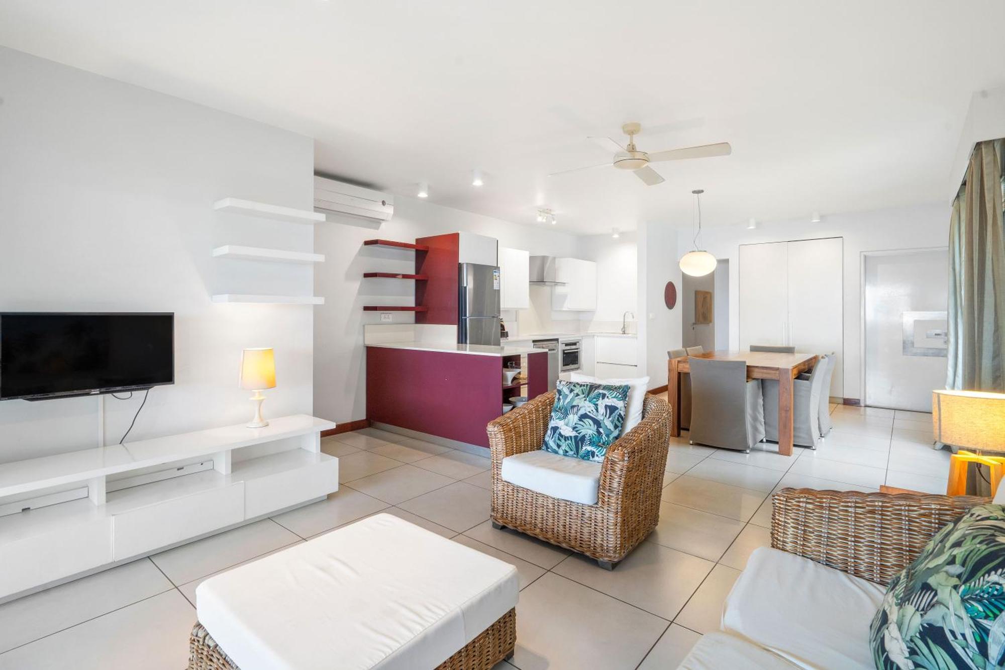 Kanope Bay - Holiday Beachfront Apartments Pointe aux Biches ภายนอก รูปภาพ