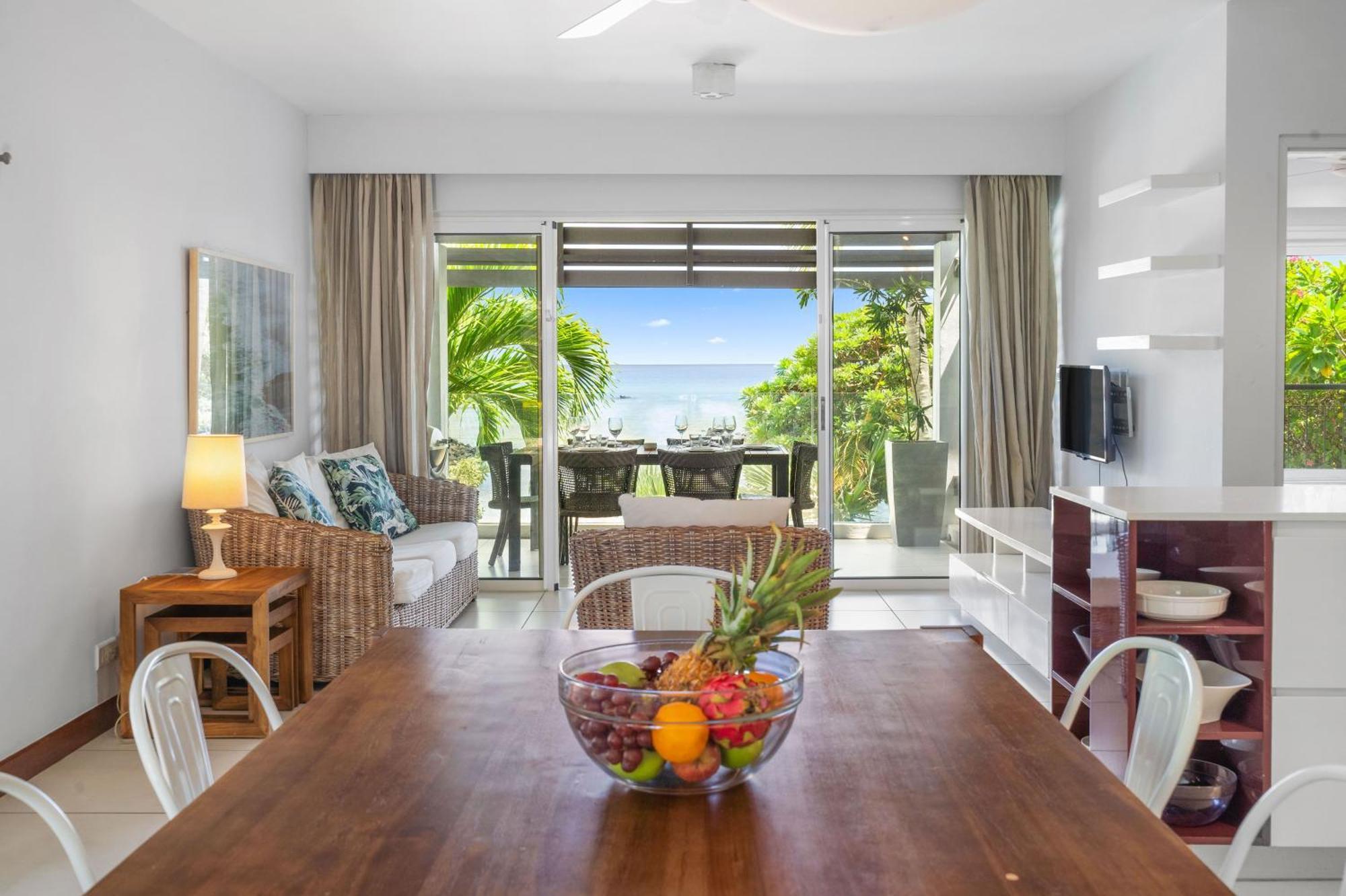 Kanope Bay - Holiday Beachfront Apartments Pointe aux Biches ภายนอก รูปภาพ