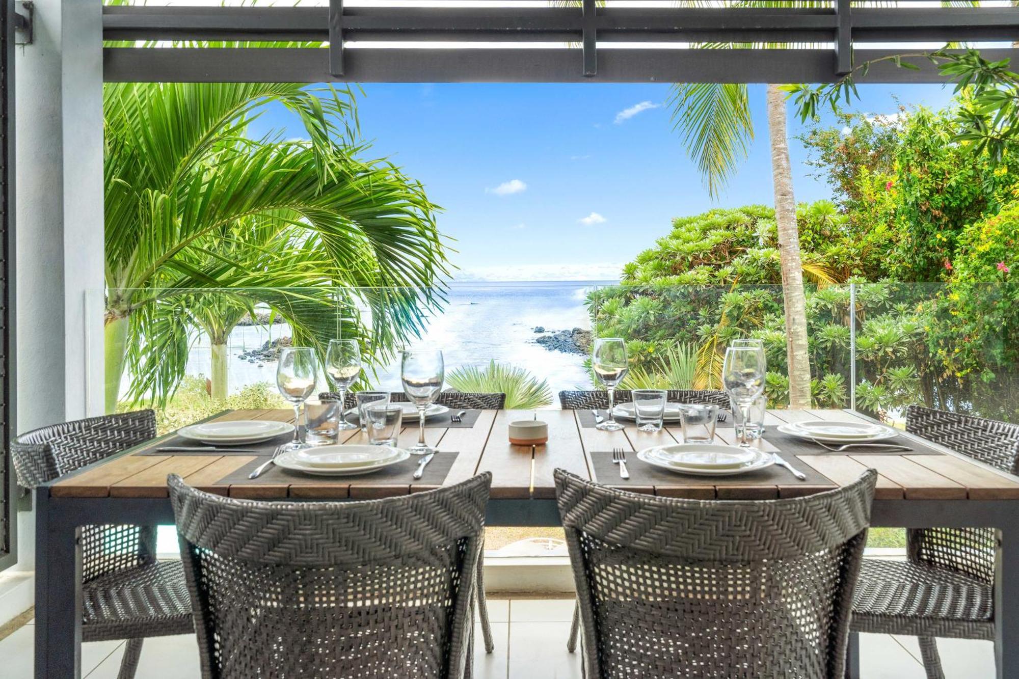Kanope Bay - Holiday Beachfront Apartments Pointe aux Biches ภายนอก รูปภาพ